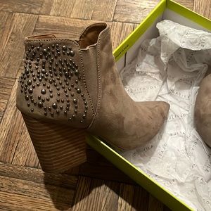 Report studded/embellished suede booties